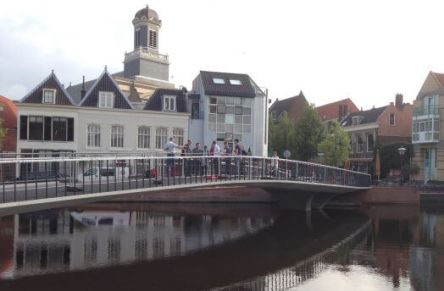 Construction of Catharina Bridge in Leiden complete